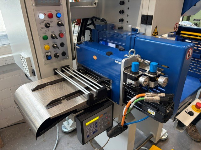 Servo Walzenvorschub, Walzenvorschub, Rollvorschub